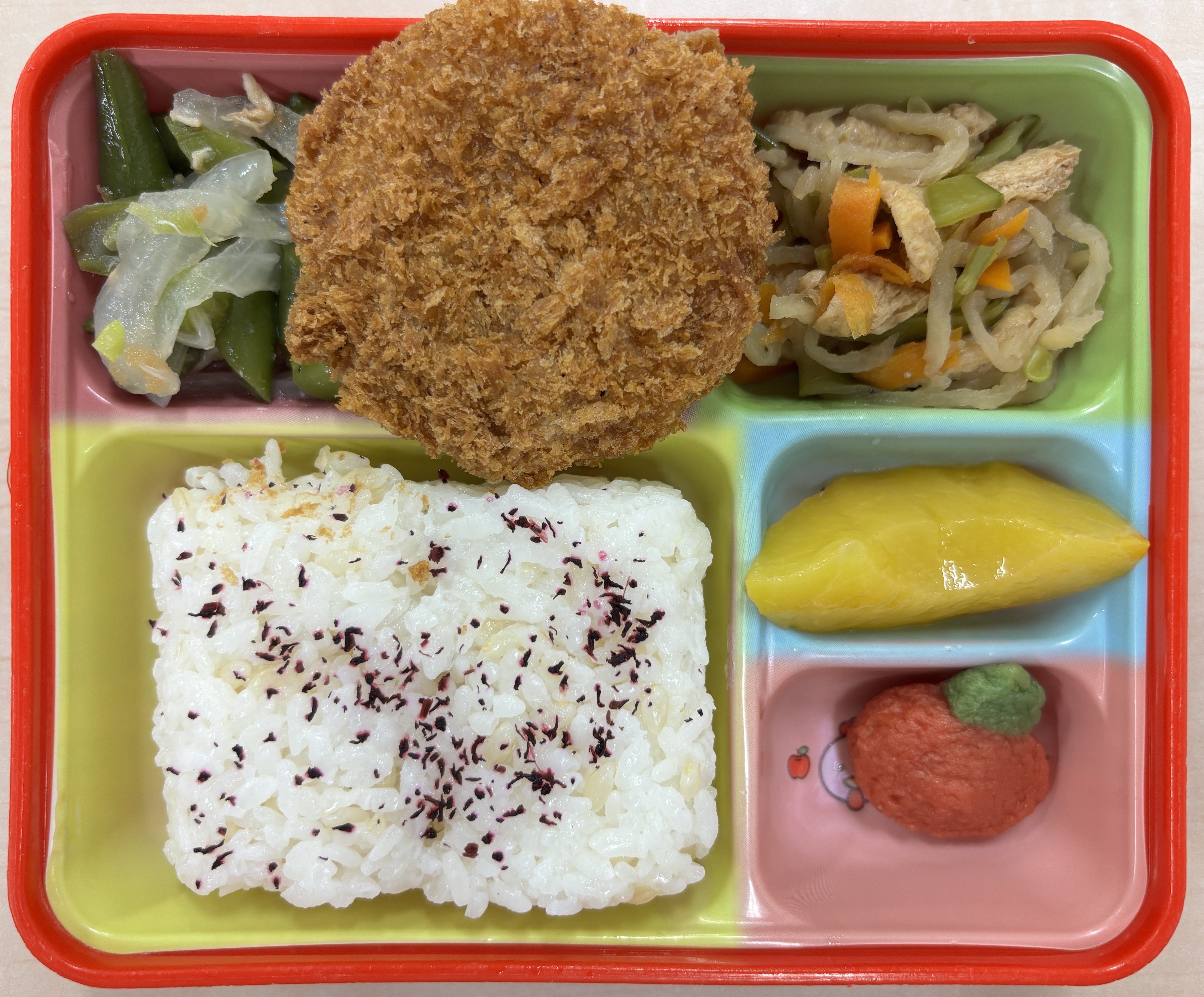 コーン入りメンチカツ