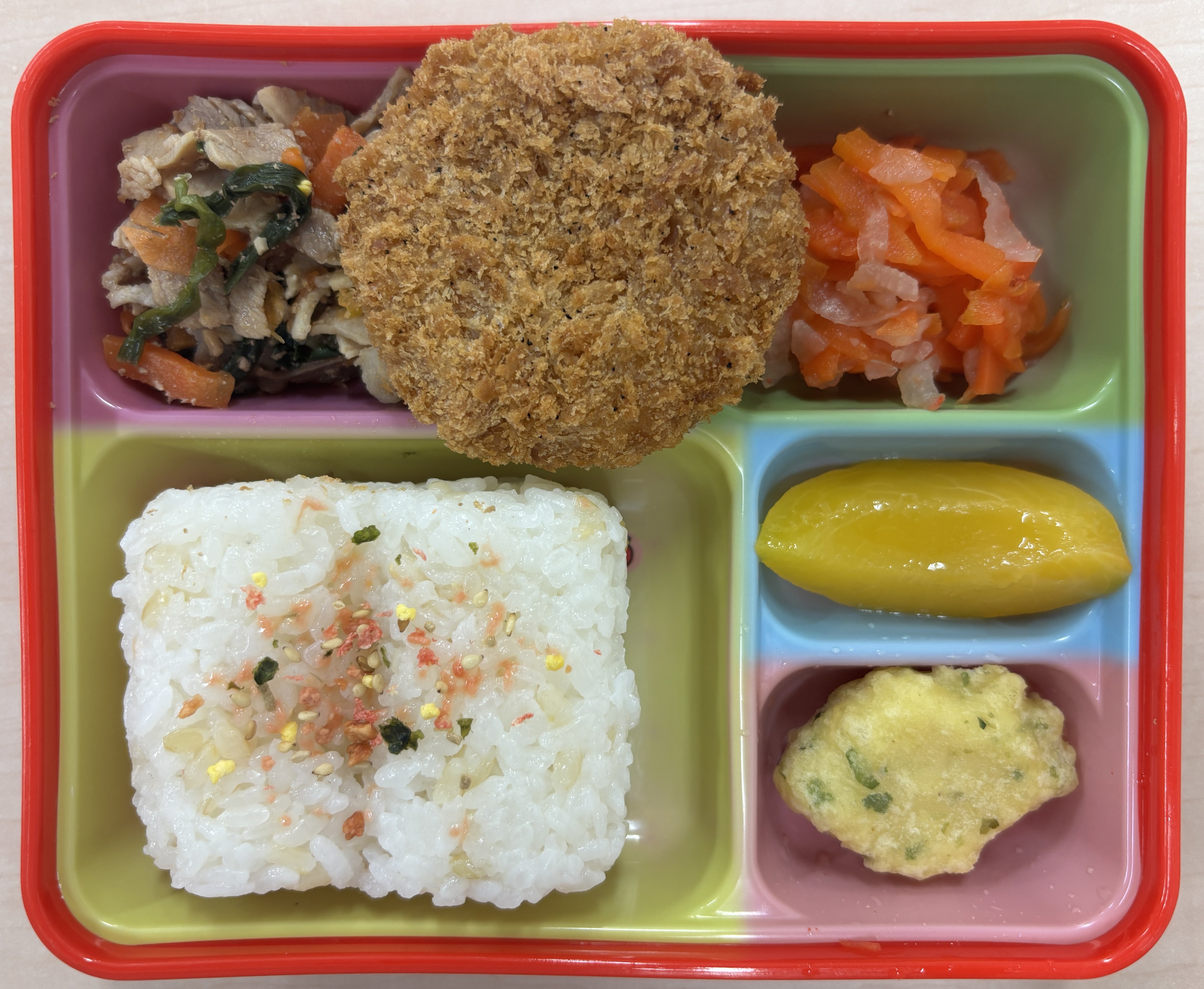 コーン入りメンチカツ